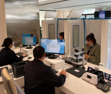 跑出服務(wù)加速度 | 交管、戶政、出入境等業(yè)務(wù)一窗通辦、一機(jī)“全自助”
